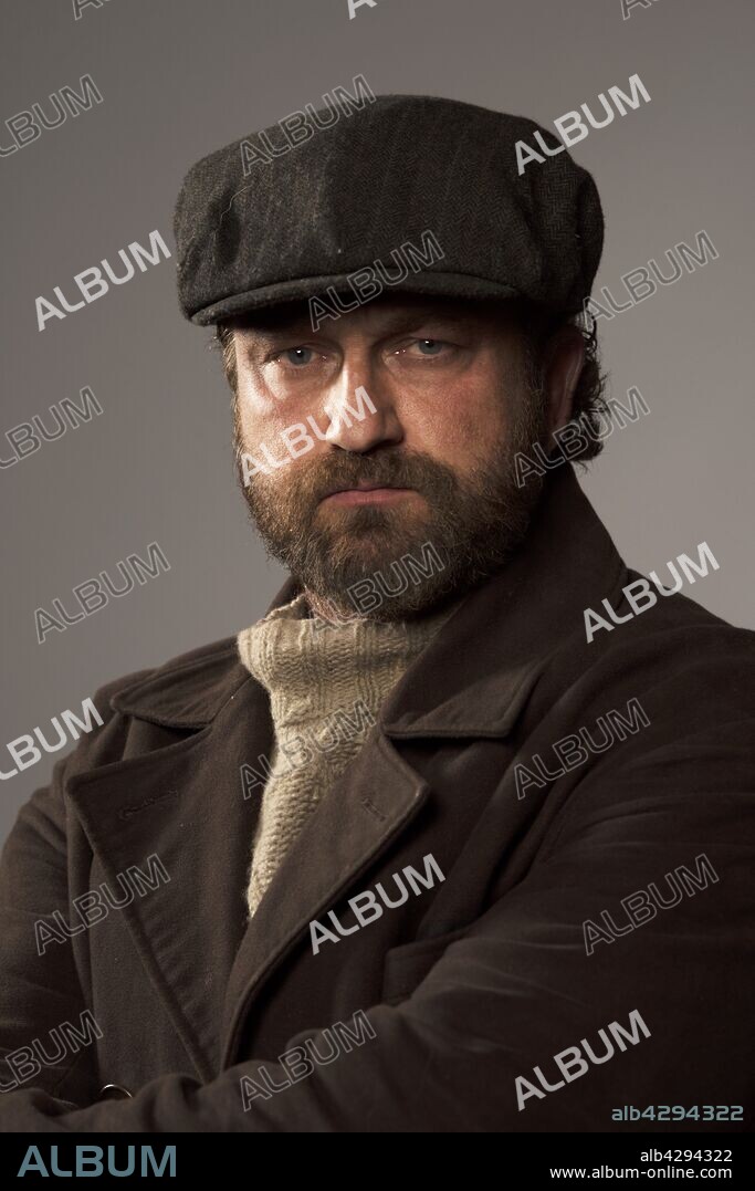 GERARD BUTLER en KEEPERS, EL MISTERIO DEL FARO, 2018 (THE VANISHING), dirigida por KRISTOFFER NYHOLM. Copyright Mad As Birds / Cross Creek Pictures / G-BASE / Head Gear Fil.