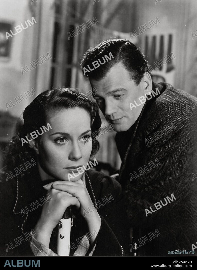 ALIDA VALLI y JOSEPH COTTEN en EL TERCER HOMBRE, 1949 (THE THIRD MAN), dirigida por CAROL REED. Copyright LONDON FILMS.