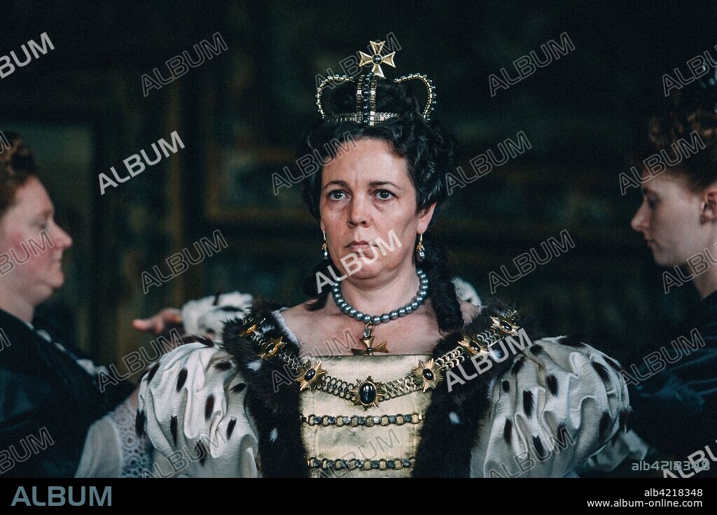 OLIVIA COLMAN en LA FAVORITA, 2018 (THE FAVOURITE), dirigida por YORGOS LANTHIMOS. Copyright ELEMENT PICTURES/SCARLET FILMS/FILM4/WAYPOINT ENTERTAINMENT.