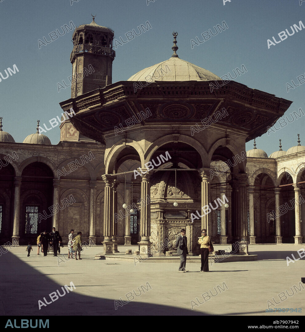 CIUDADELA DE KALAA MOHAMED ALI-PATIO ENTRADA - FOTO AÑOS 70.