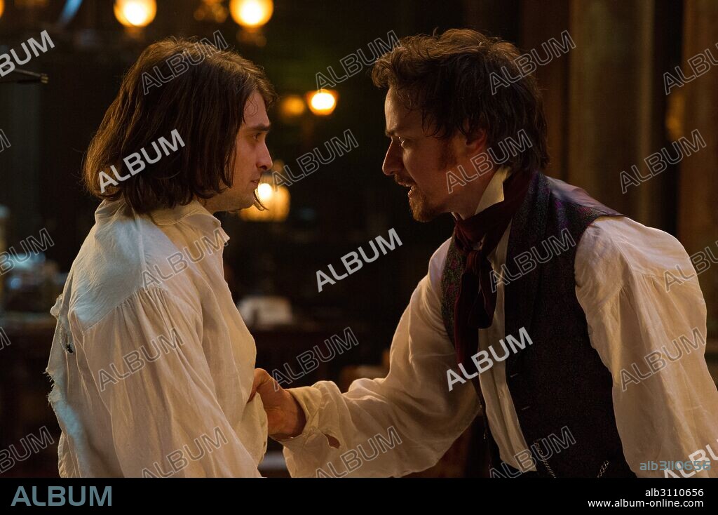 DANIEL RADCLIFFE und JAMES MCAVOY in VICTOR FRANKENSTEIN, 2015, unter der Regie von PAUL MCGUIGAN. Copyright DAVIS ENT/TSG ENT/MPC/20TH CENTURY FILM CORPORATION.