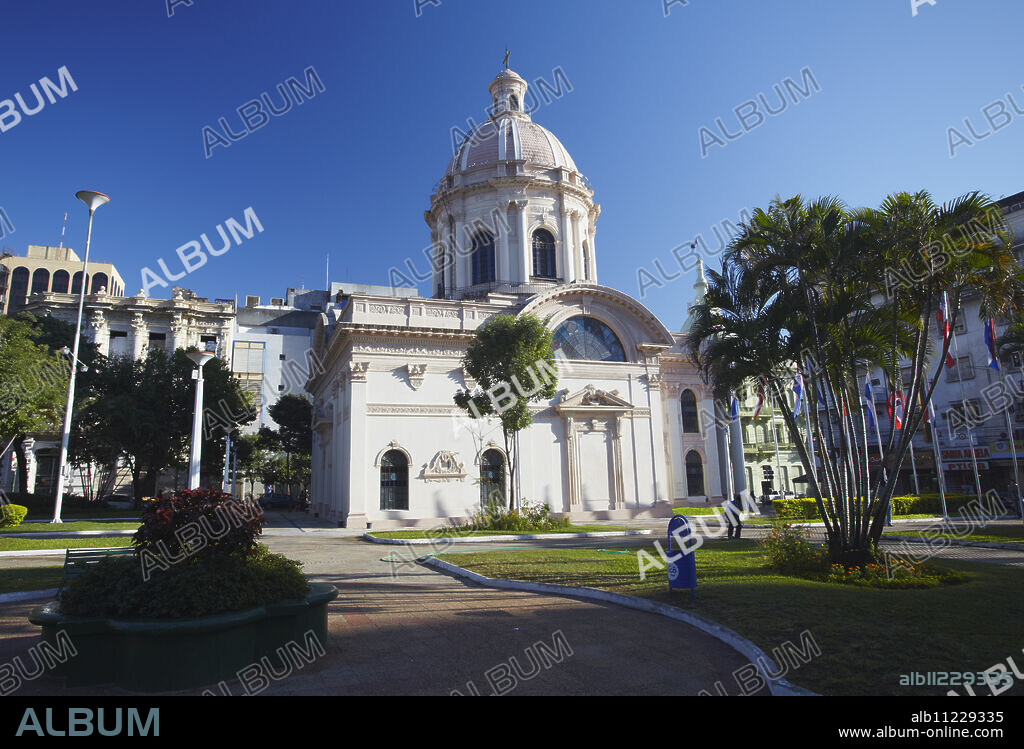 Panteon de los Heroes in Plaza de los Heroes, Asuncion, Paraguay, South America.