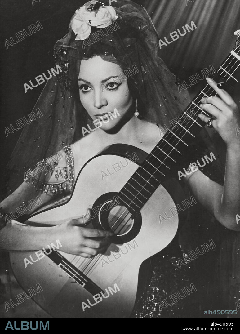 SARA MONTIEL en LA DAMA DE BEIRUT, 1965, dirigida por LADISLAO VAJDA. Copyright LUXOR FILMS.