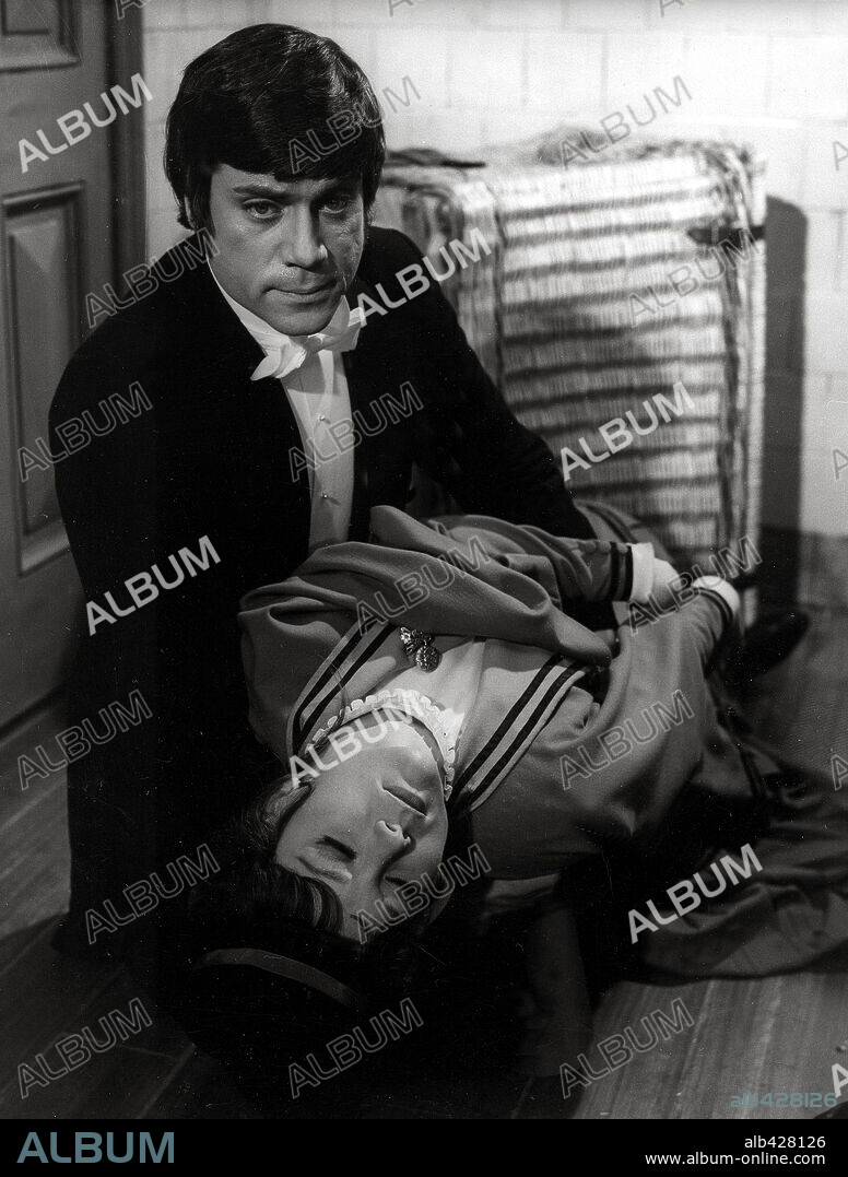 DIANA RIGG and OLIVER REED in THE ASSASSINATION BUREAU, 1969. Copyright PARAMOUNT PICTURES.