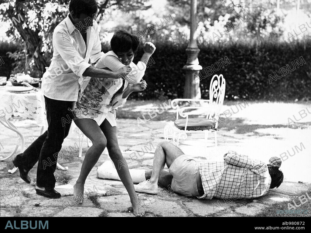 LAS SECRETAS INTENCIONES, 1970, dirigida por ANTONIO ECEIZA (ANTXON).