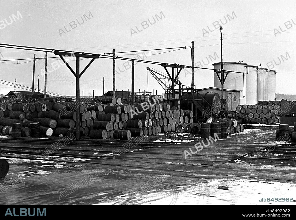 ARKIV 1932. Bergvik & Ala sågverk och sulfatfabrik utanför Söderhamn.. Bergvik & Ala Sawmill.. Foto: TT / Kod 1900.