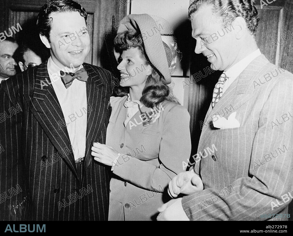 JOSEPH COTTEN, ORSON WELLES and RITA HAYWORTH. 12/10/1943