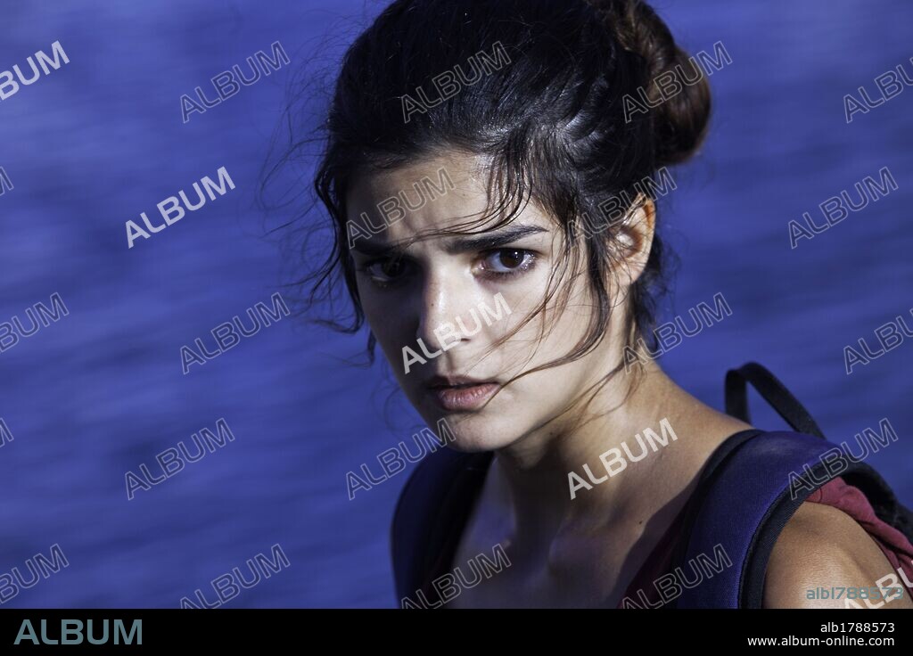 CLARA LAGO en FIN, 2012, dirigida por JORGE TORREGROSA. Copyright MOD PRODUCCIONES/APACHES ENTERTAINMENT/ANTENA 3 FILMS/MISENT.