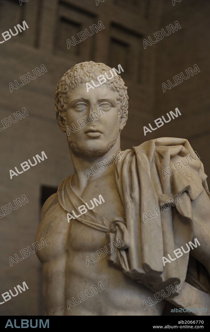ARTE GRIEGO. EPOCA CLASICA. GRECIA. Escultura de Diomedes, héroe aqueo que participó en la Guerra de Troya. Escultura romana en mármol de un original griego, de alrededor del 430 A. C. Diomedes tenía en la mano izquierda la estatua de culto de Atenea como diosa protectora de Troya que había robado junto con Odiseo. Glyptothek. Munich. Alemania. Europa.