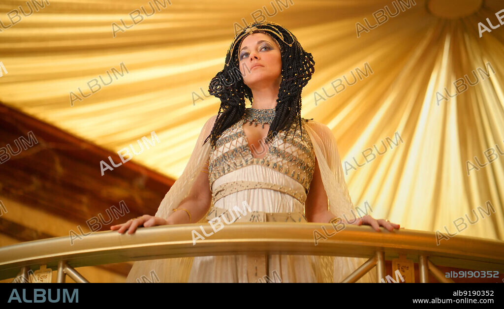 MARION COTILLARD dans ASTERIX ET OBELIX: L'EMPIRE DU MILIEU, 2023, réalisé par GUILLAUME CANET. Copyright es Editions Albert René.