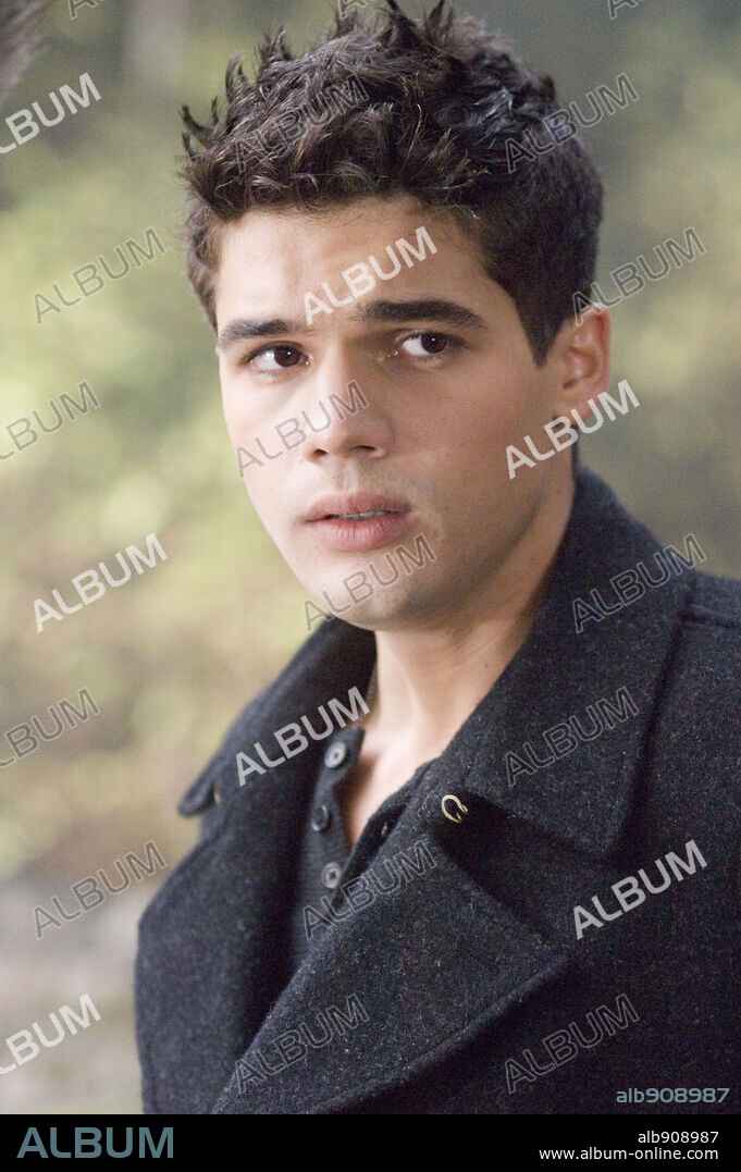 STEVEN STRAIT dans THE COVENANT, 2006, réalisé par RENNY HARLIN. Copyright SCREEN GEMS/ALLUMINATION FILMWORKS/COLUMBIA TRISTAR FILMS / WENK, JONATHAN.