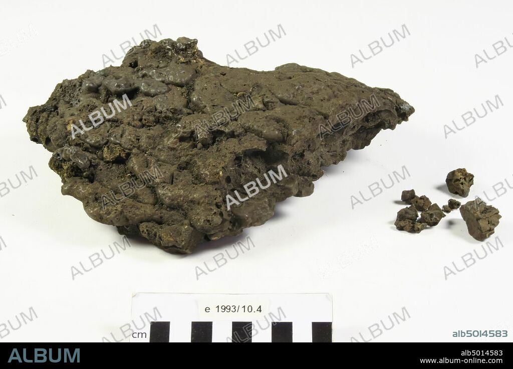 The Netherlands Middle Ages, flowing slag, metal, iron, 19.3 x 25 x 7.5 cm, vmec 900-1000, the Netherlands, Gelderland, Apeldoorn, Hoog Buurlo, Braamberg.