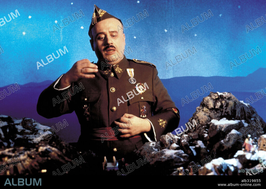 JUAN ECHANOVE en MADREGILDA, 1993, dirigida por FRANCISCO REGUEIRO. Copyright TORNASOL FILMS.