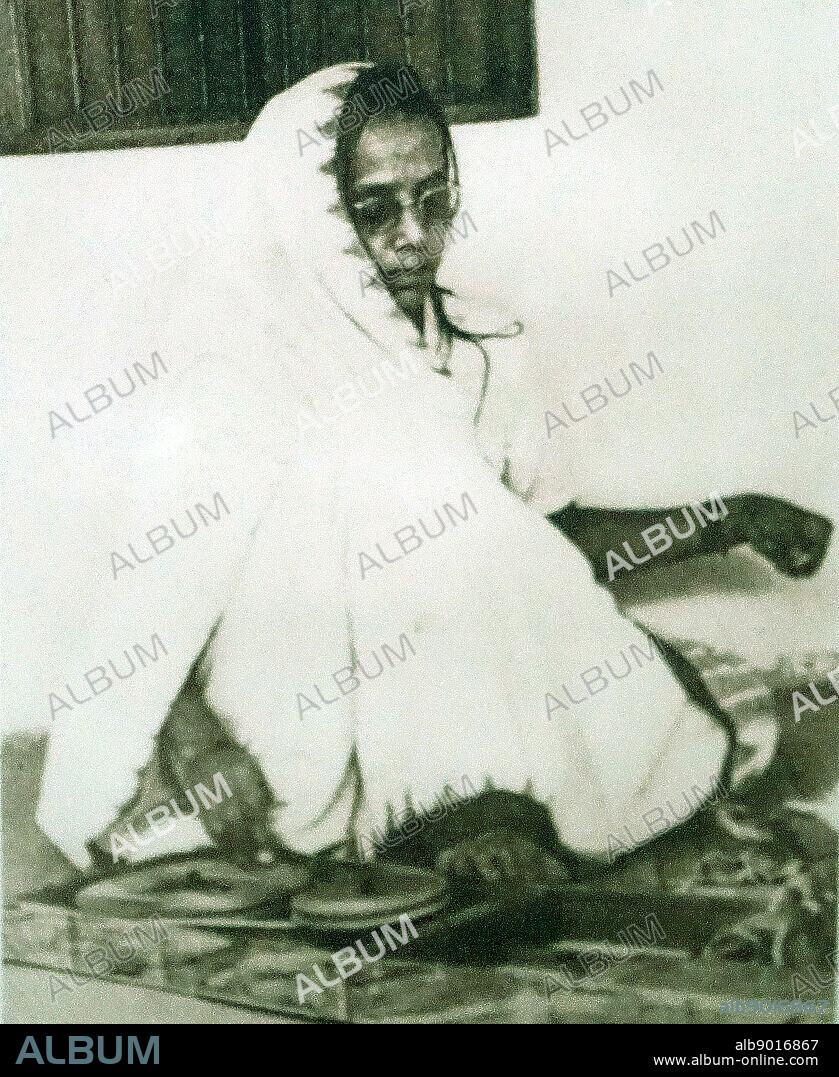 Prabhavati Devi (1906 15 April 1973) was at the forefront of freedom struggle in Bihar. She was married to Jayprakash Narayan in October 1920.