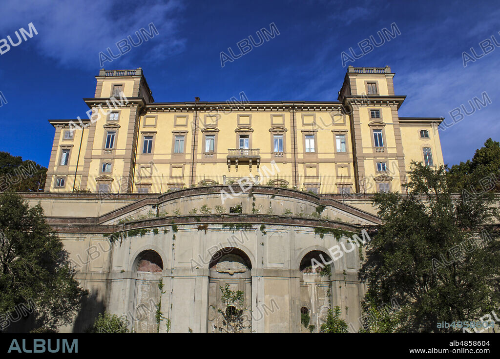 Limbiate, Lombardy, Italy. Villa Pusterla Crivelli Arconati is an eighteenth century villa situated in Mombello, (fraction of Limbiate in the Province of Monza and Brianza), near Milan, where stayed Ferdinand IV of Bourbon, King of Naples, and Napoleon Bonaparte, who also used it as its general headquarters.. Limbiate, Lombardia, Italia. Villa Pusterla Crivelli Arconati è una villa settecentesca situata a Mombello, (frazione di Limbiate in Provincia di Monza e della Brianza), vicino a Milano, in cui soggiornarono Ferdinando IV di Borbone, re di Napoli, e Napoleone Bonaparte, che la utilizzò anche come suo quartier generale.