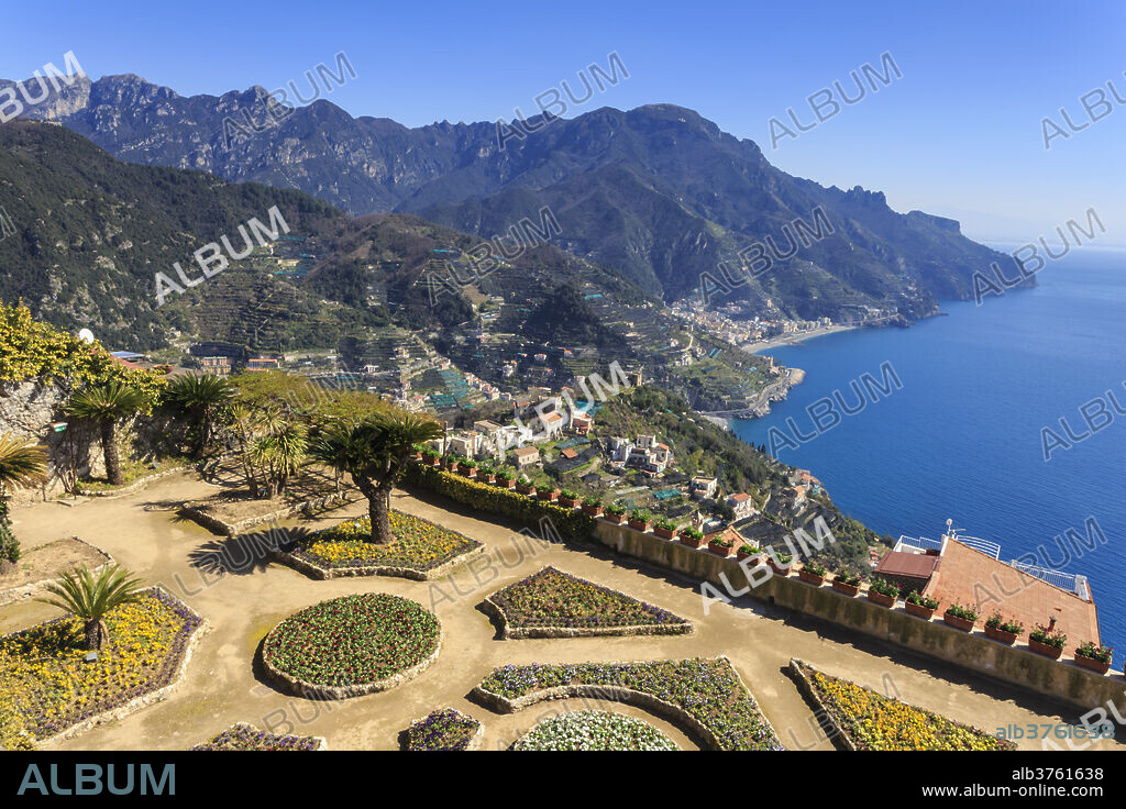 Belvedere, stunning Gardens of Villa Rufolo, Ravello, Amalfi Coast, UNESCO World Heritage Site, Campania, Italy, Europe.