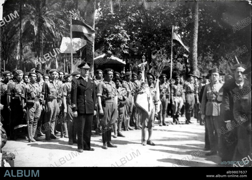 April 27, 1939. Requetés of the third of our Lady of Mercy, to whom the Collective military medal has been awarded, by General Don Gonzalo Queipo de Llano.