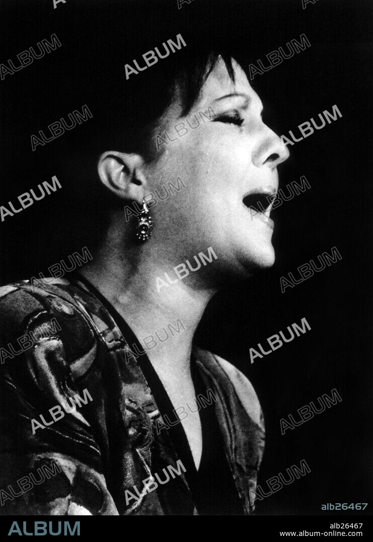 Carmen Linares (Carmen Pacheco Rodríguez). Fiesta de la aceituna. Martos, Jaén. 1993.