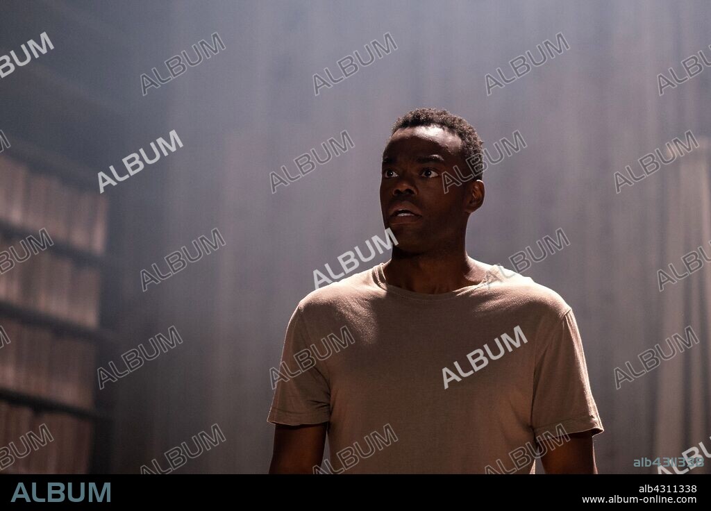 WILLIAM JACKSON HARPER in MIDSOMMAR, 2019, directed by ARI ASTER. Copyright B-REEL FILMS.