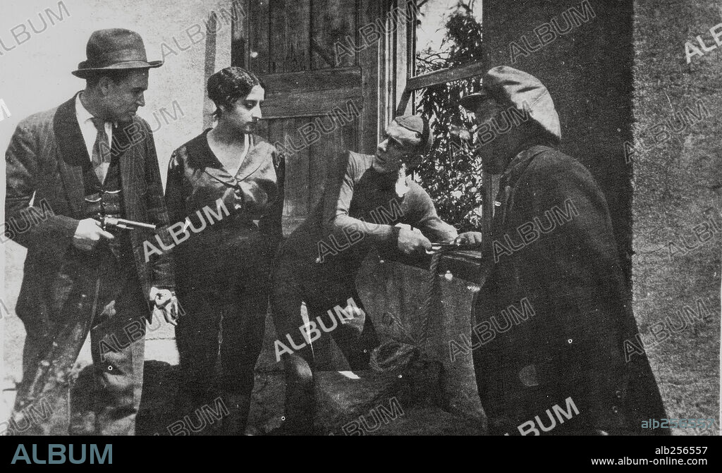 BARCELONA Y SUS MISTERIOS, 1915, dirigida por ALBERT MARRO. Copyright HISPANO FILMS.