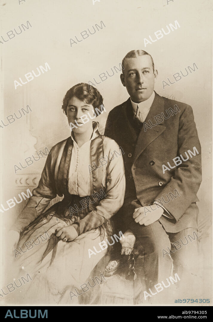 2 enero 1916. Boda de príncipes. La princesa María Luisa de Orleans, hija de los Duques de Vendome y sobrina del Rey de Bélgica, con su prometido, el príncipe Felipe de Borbón Dos Sicilias, hermano del Infante D. Carlos.