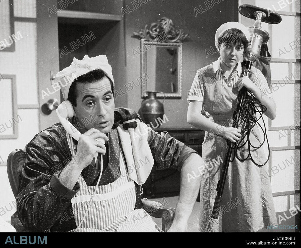JAVIER ARMET y LALI SOLDEVILA en LOS DERECHOS DE LA MUJER, 1963, dirigida por JOSE LUIS SAENZ DE HEREDIA.