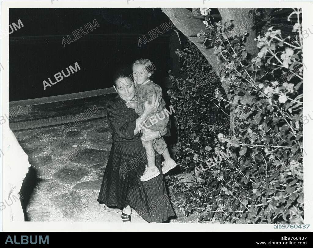 Agosto de 1986. En la imagen, Francisco Rivera Pantoja y Ana Martín, hijo y madre de Isabel Pantoja, respectivamente.