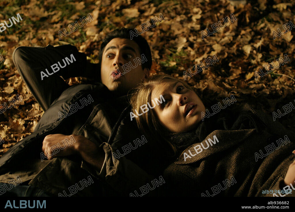 KAL PENN and LAUREN COHAN in VAN WILDER 2: THE RISE OF TAJ, 2006, directed by MORT NATHAN. Copyright 11:11 MEDIAWORKS/BAUER MARTINEZ STUDIOS/MYRIAD PICTURES / IOAN, ALEXANDRU.