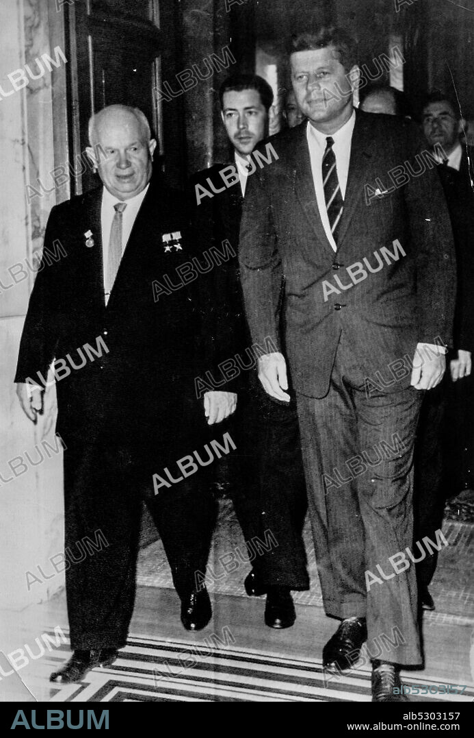John Fitzgerald Kennedy. Nikita Krusciov. American Embassy. Vienna. 1961.