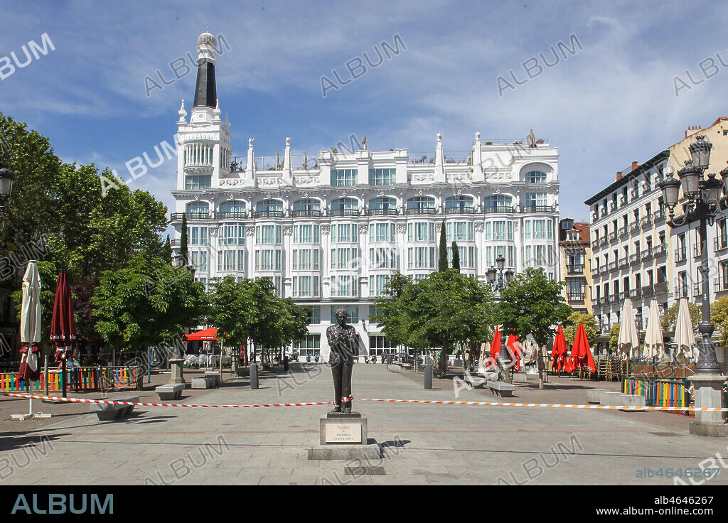 General view of empty Madrid during crisis of coronavirus. pictured , Plaza Santa Ana, hotel reina victoria (edificio Simeon) / Calderon de la Barca.