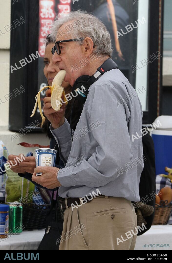 Sept. 21, 2015 - New York, NY, USA - Director Woody Allen was on the set of his Untitled Summer Project movie on September 21 2015 in New York City. 21/09/2015