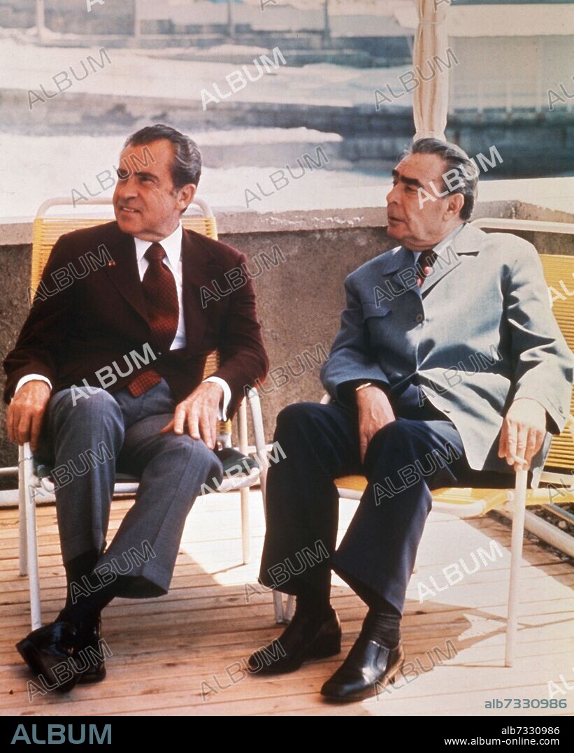 RICHARD NIXON Y LEONIDAS BREZNEV (POLITICO SOVIETICO).