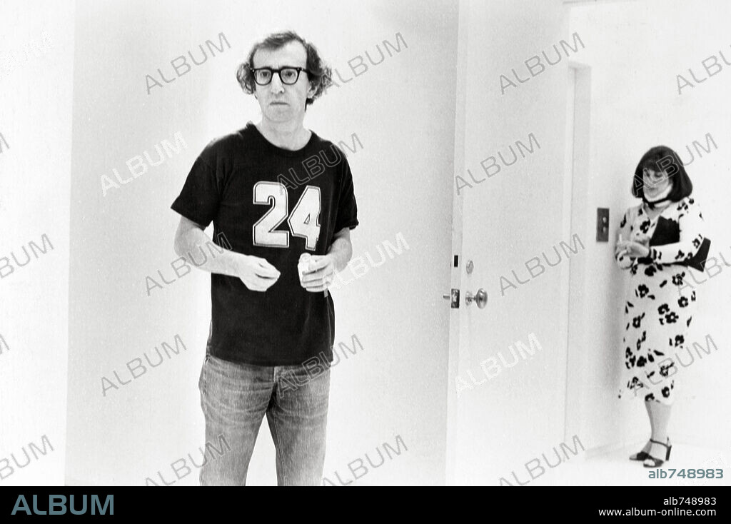 WOODY ALLEN in STARDUST MEMORIES, 1980, directed by WOODY ALLEN. Copyright UNITED ARTISTS.