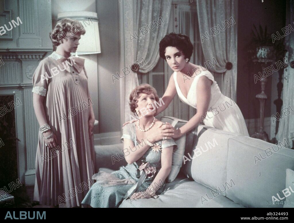 ELIZABETH TAYLOR, JUDITH ANDERSON y MADELAINE SHERWOOD en LA GATA SOBRE EL TEJADO DE ZINC, 1958 (CAT ON A HOT TIN ROOF), dirigida por RICHARD BROOKS. Copyright M.G.M.