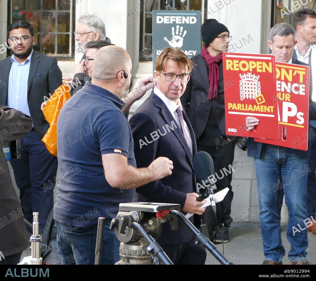 Jason Farrell, political correspondent for Sky News, attends the Supreme Court in London to report on the hearing to challenge the Prorogation of Parliament. 17th Sept 2019.the prorogation of the Parliament, was ordered by Queen Elizabeth II upon the advice of the Conservative Prime Minister, Boris Johnson, on 28 August 2019. opposition politicians saw this as an unconstitutional attempt to reduce parliamentary scrutiny of the Government's Brexit plan.