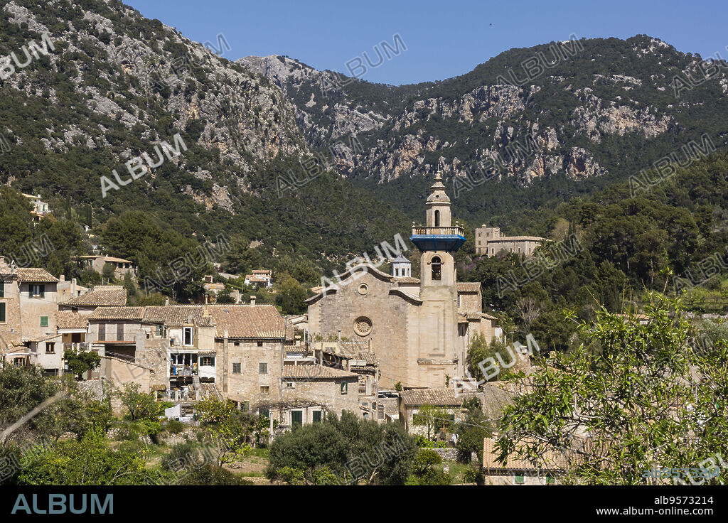 iglesia de Santa María de Valldemossa, actual iglesia de Sant Bartomeu, siglo XIII, Valldemossa,. Mallorca, balearic islands, spain, europe.