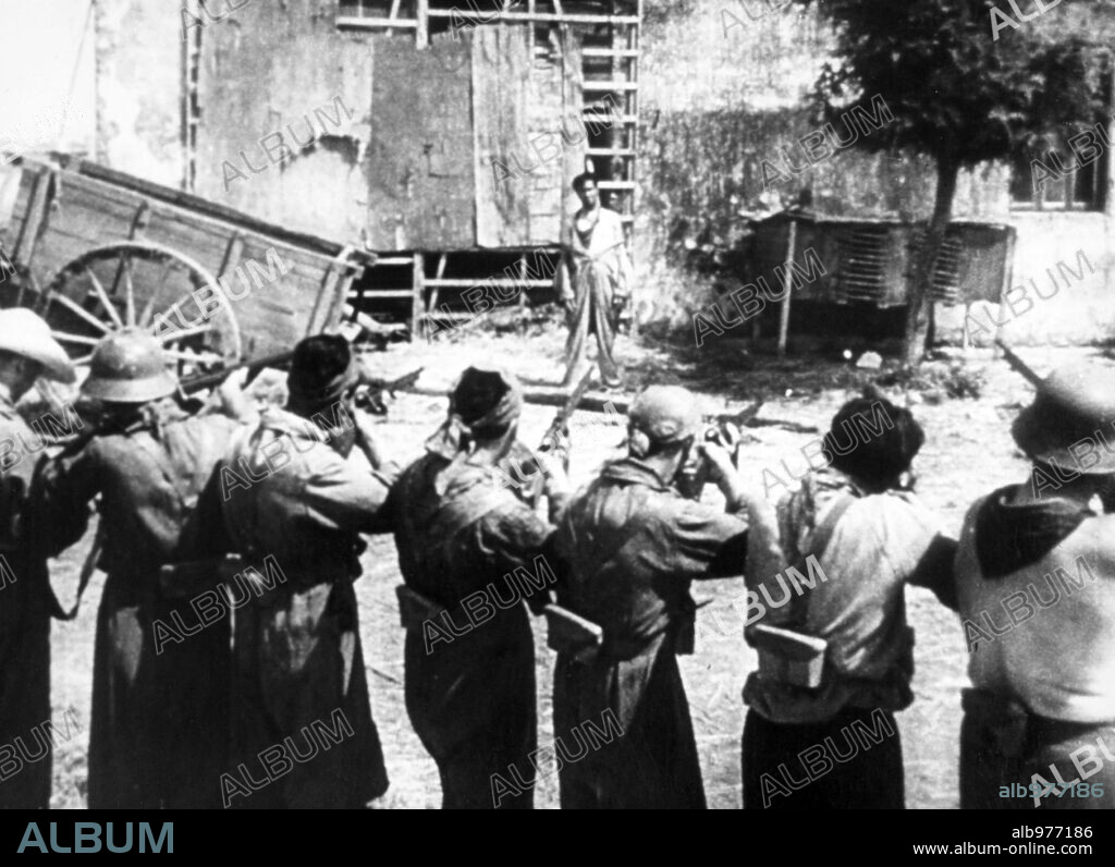 SIN NOVEDAD EN EL ALCÁZAR, 1940 (L' ASSEDIO DELL'ALCAZAR). Copyright FILM BASSOLI.
