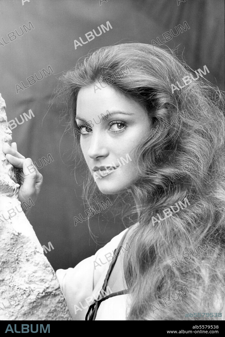 JANE SEYMOUR in BATTLESTAR GALACTICA, 1978, directed by RICHARD A. COLLA. Copyright UNIVERSAL PICTURES.