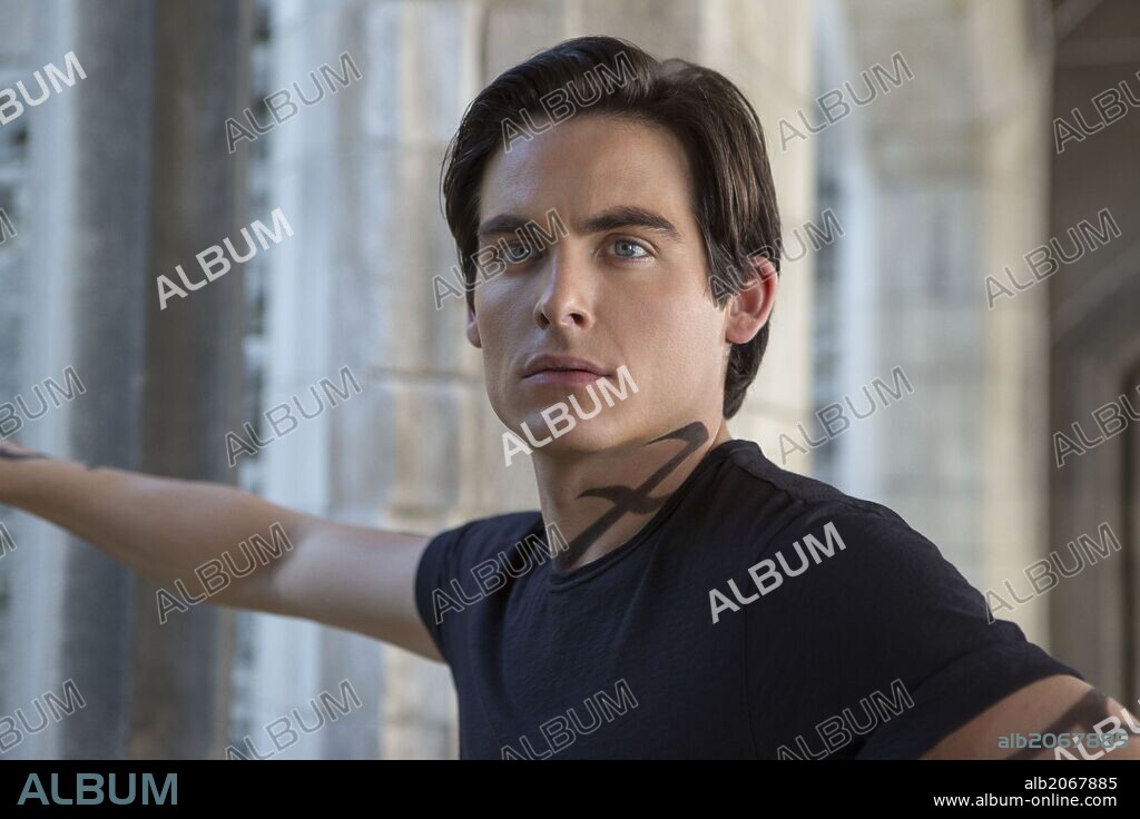 KEVIN ZEGERS in MORTAL INSTRUMENTS, THE: CITY OF BONES, 2013, directed by HARALD ZWART. Copyright CONSTANTIN FILM PRODUKTION.