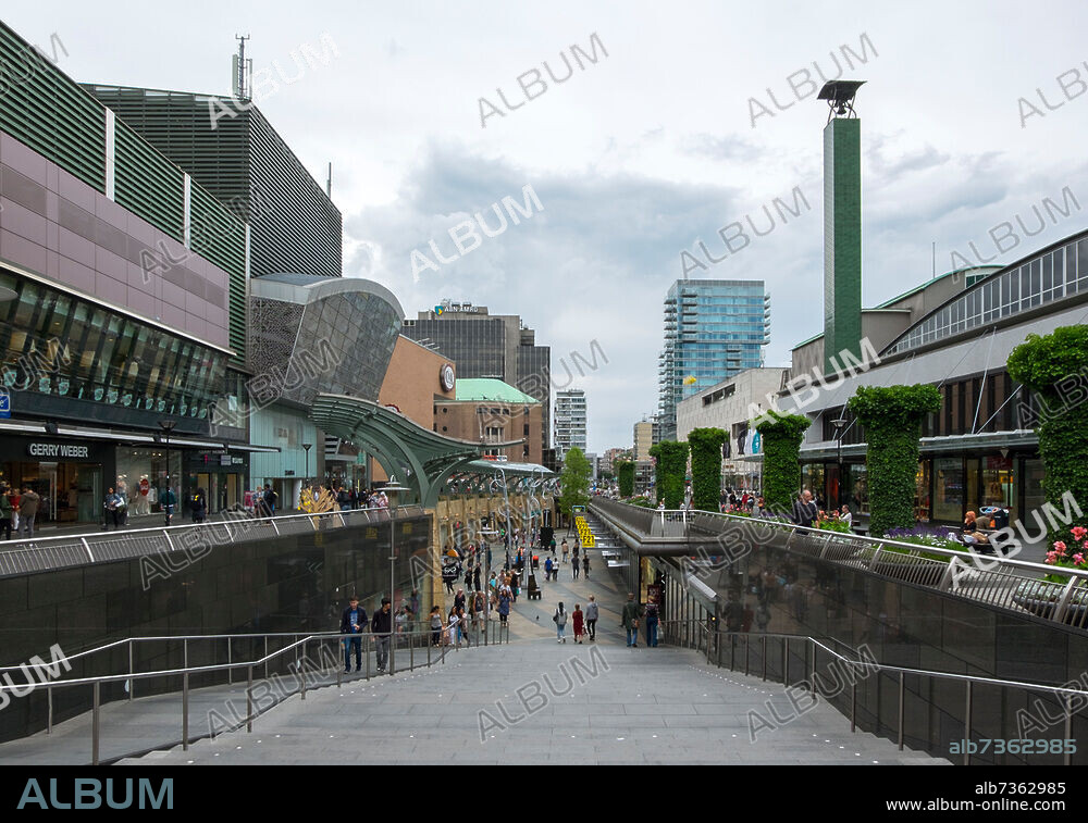 Rotterdam, Einkaufsstraße Beursplein.