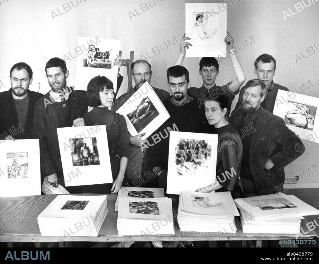 Göteborg 1962-04-07 - Valands konsthögskola - Rune Bergström, Roy Friberg, Elvy Häggström, Sven O Hamlet, Tore Berger, Berit Lange, Mats Risberg, Lennart Lindholm och Alf Wik *** Local Caption *** GT - Alf Weihed Royal - early days. KAMERAREPORTAGE.