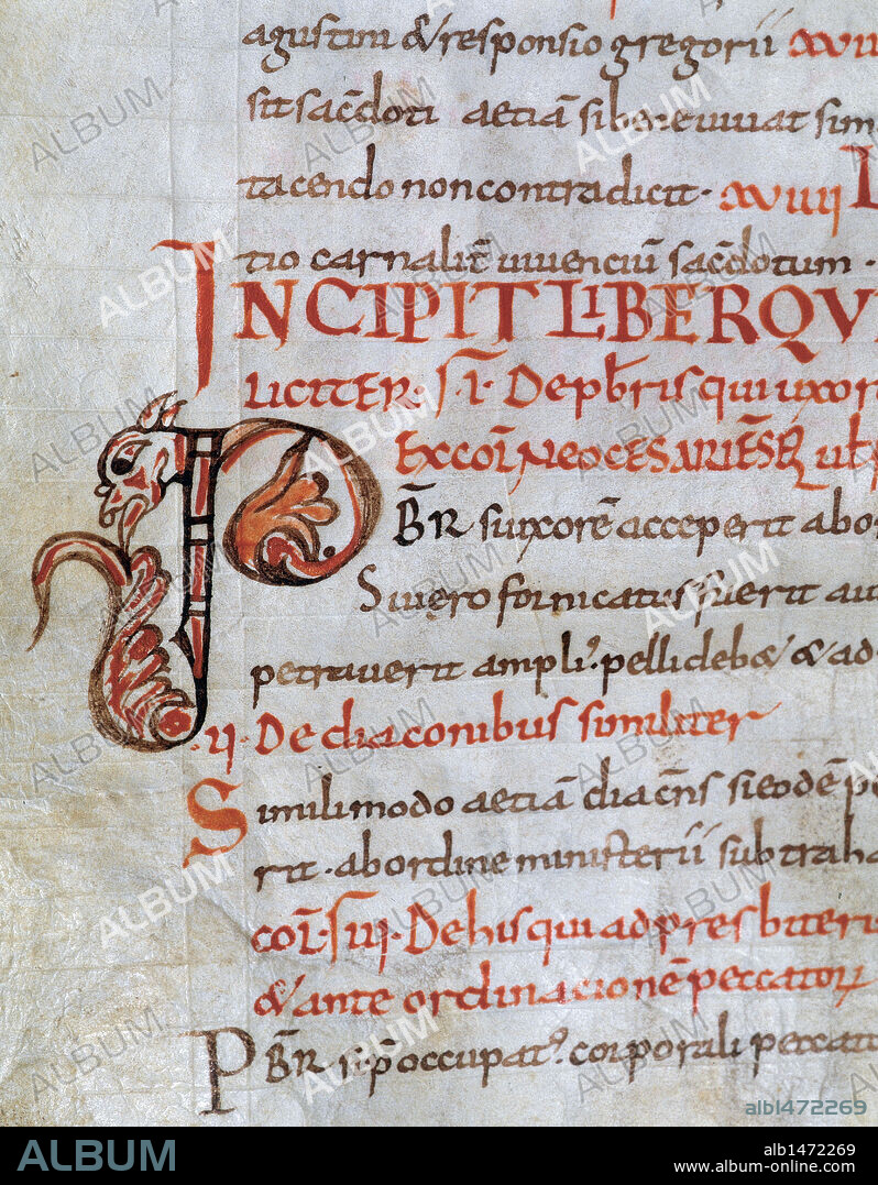 Miscellaneous Codex. Incunabula. 11th century. Carolingian letter. Initial. Manuscript 228, folio 39 v.