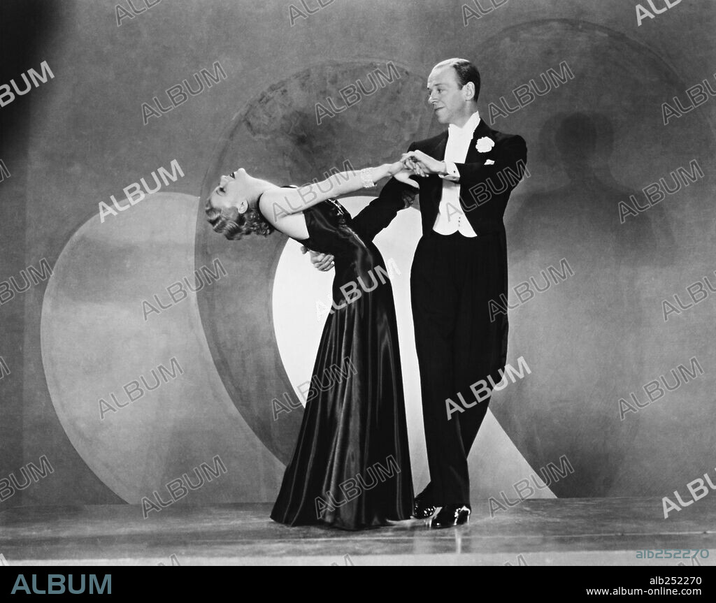 FRED ASTAIRE and GINGER ROGERS in ROBERTA, 1935, directed by WILLIAM A. SEITER. Copyright RKO.