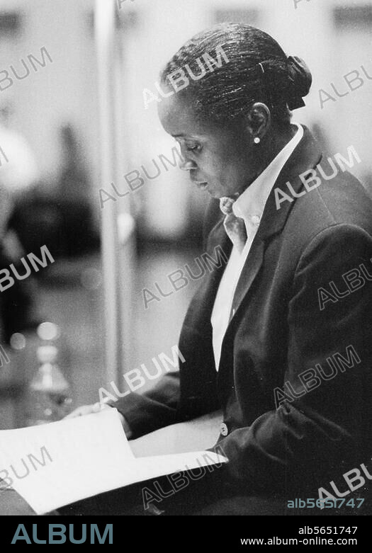 Hendricks, Barbara US singer (soprano), nee Stephens, Arkansas 20.11.1948. Barbara Hendricks during a concert rehearsal with the Staatsphilharmonie Rheinland-Pfalz. Photo, date and location unknown (end of the 1990s?).