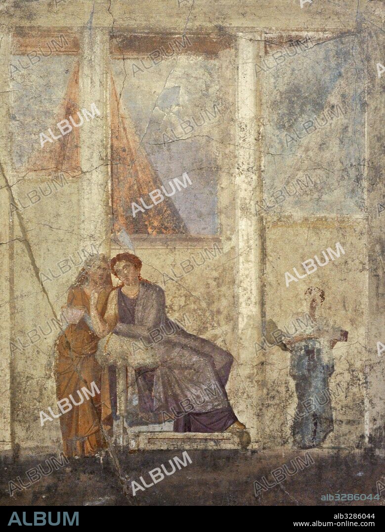 Fedra, atormentada por el amor no correspondido de su hijastro Hipólito, entrega una carta en la que lo acusa y lo que lo llevará a la muerte. Fresco romano. Casa de Jasón (20-25). Pompeya. Museo Arqueológico Nacional. Nápoles. Italia.