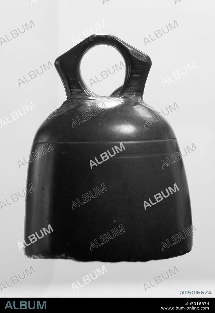 Bronze bell, without clapper, bell, metal, bronze, height: 6.2 cm, Roman 1-300, The Netherlands, Gelderland, Nijmegen, Nijmegen, Waal.