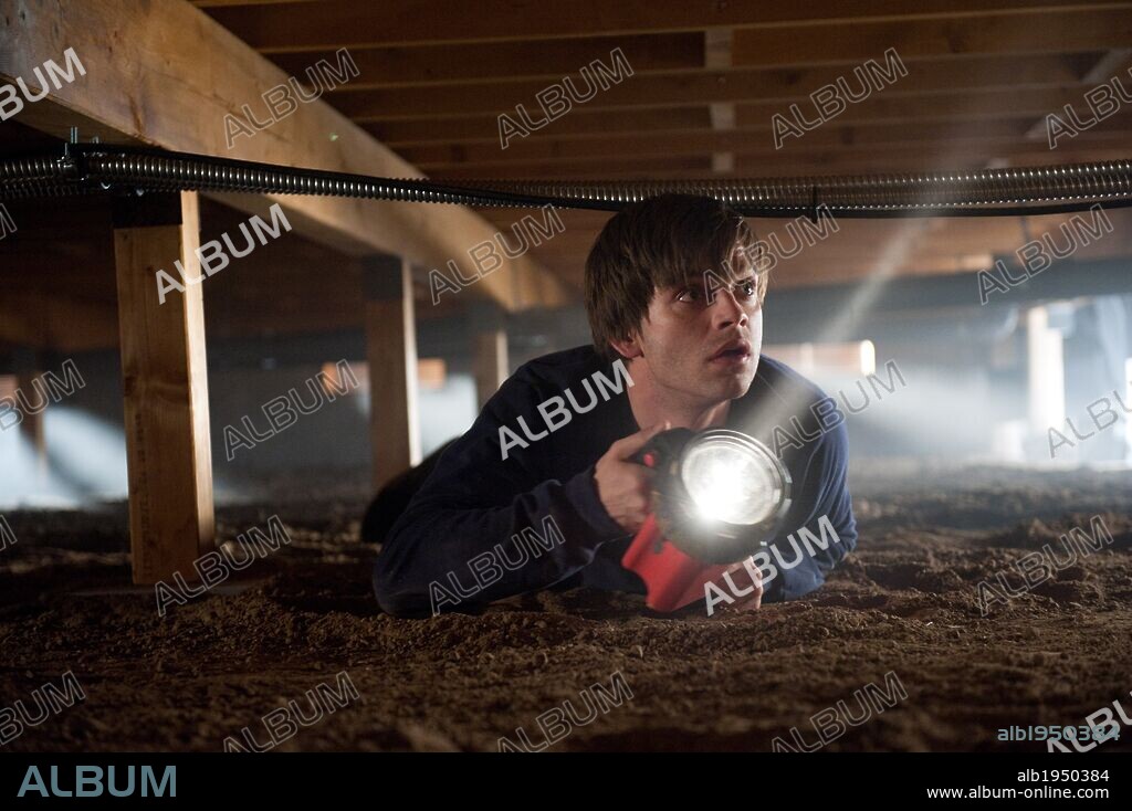 SEBASTIAN STAN en THE APPARITION, 2012, dirigida por TODD LINCOLN. Copyright DARK CASTLE ENTERTAINMENT.