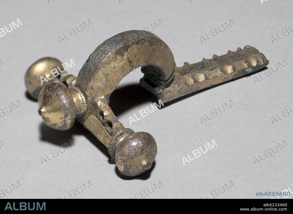 Crossbow Fibula, c. 350-400. Gallo-Roman or Romano-British, Migration period, 4th century. Bronze, gilt-bronze, silver, and niello; overall: 10.2 x 7.1 x 3.8 cm (4 x 2 13/16 x 1 1/2 in.).