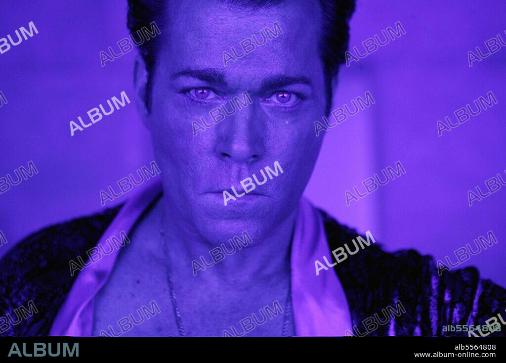 RAY LIOTTA en REVOLVER, 2005, dirigida por GUY RITCHIE. Copyright EUROPA CORP.