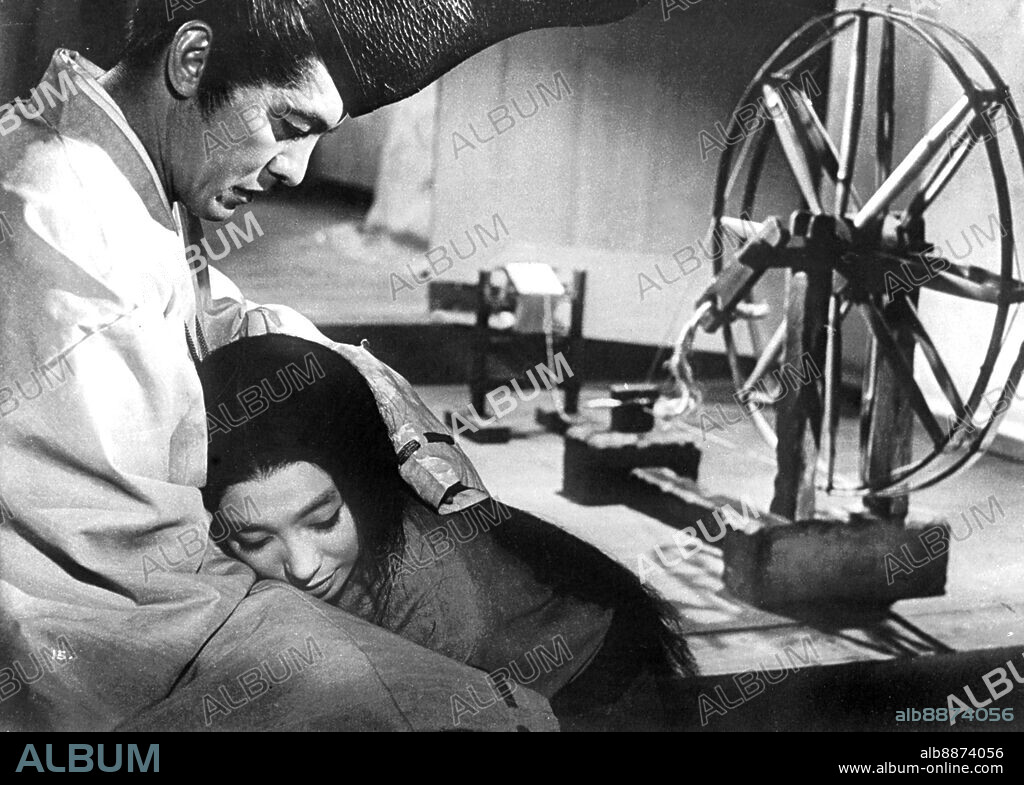 MICHIYO ARATAMA en EL MÁS ALLÁ, 1964 (KAIDAN), dirigida por MASAKI KOBAYASHI. Copyright TOHO COMPANY.